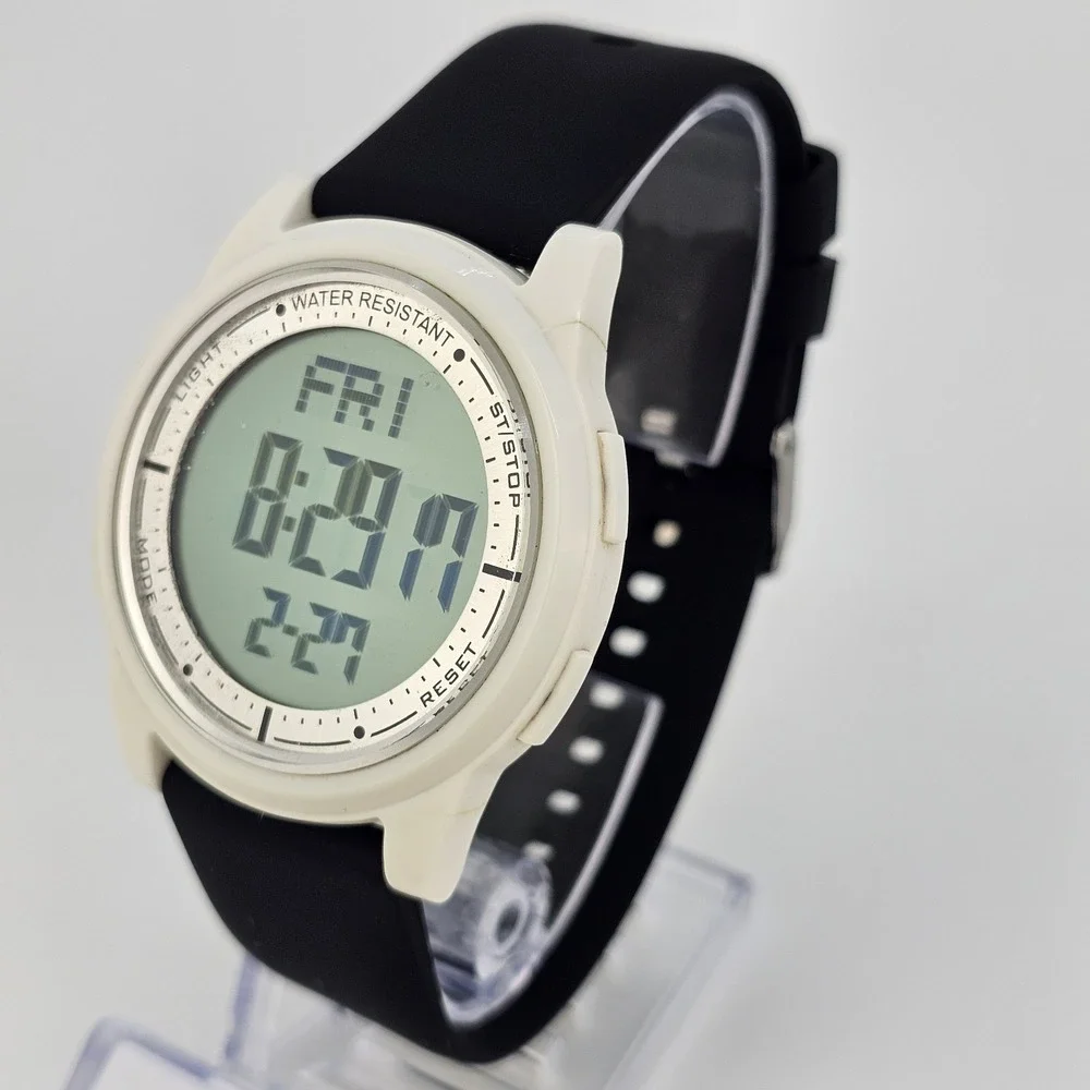 Beeasy Men's Ultra Slim Digital Watch 44MM‎ New Black Plastic Bands New Battery